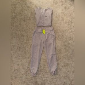 Figs scrubs (slate)
